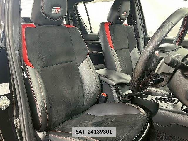 Toyota HILUX 2023-10 7962014-4