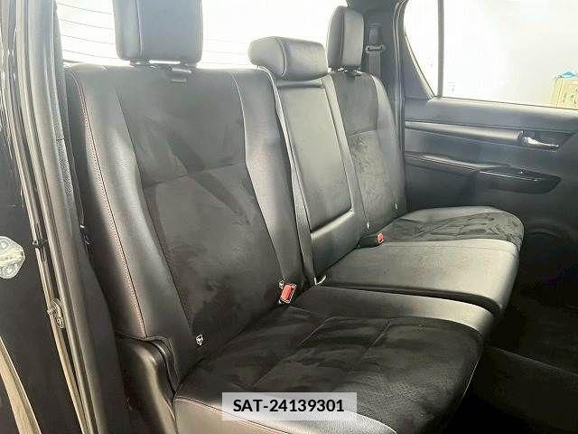 Toyota HILUX 2023-10 7962014-5