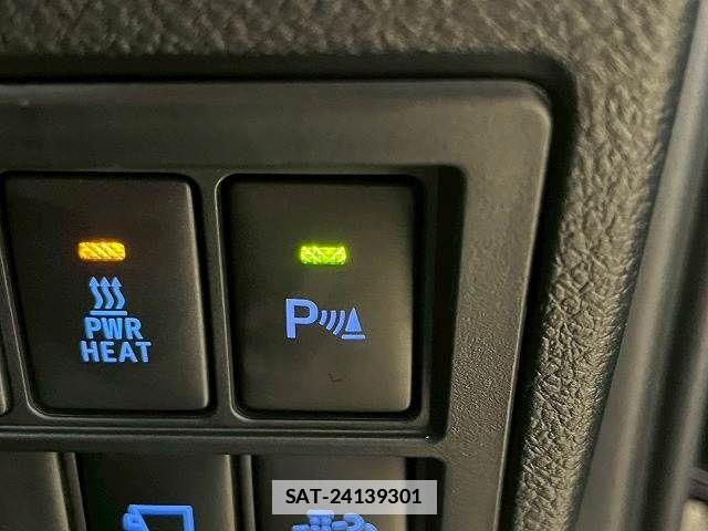 Toyota HILUX 2023-10 7962014-7