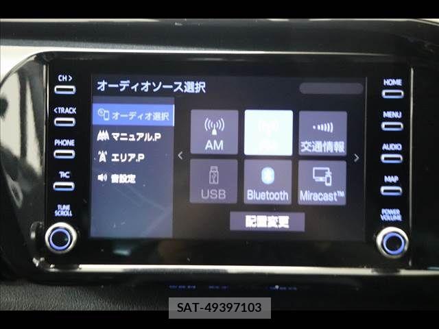 Toyota HILUX 2023-04 7979461-29
