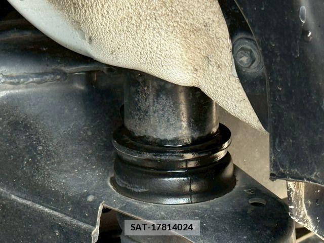Toyota HILUX 2022-05 7979452-9