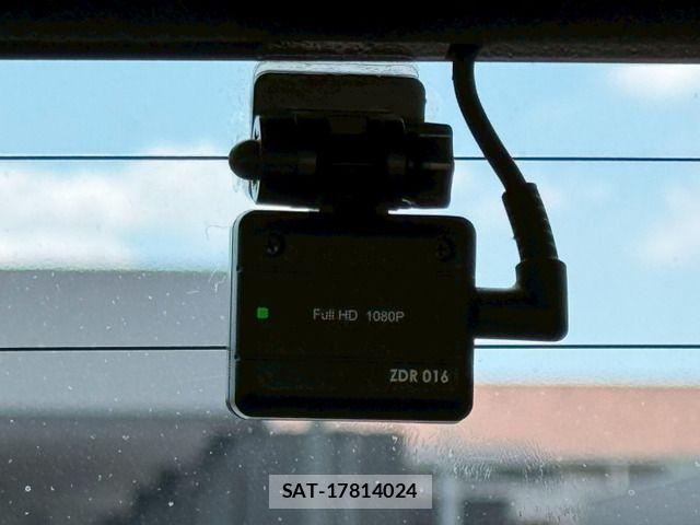Toyota HILUX 2022-05 7979452-19