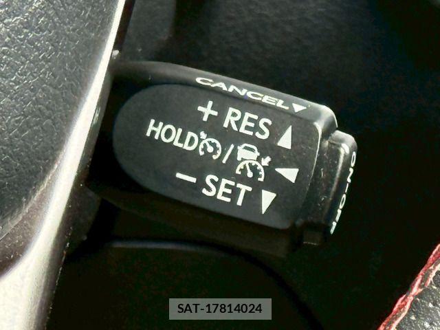 Toyota HILUX 2022-05 7979452-7