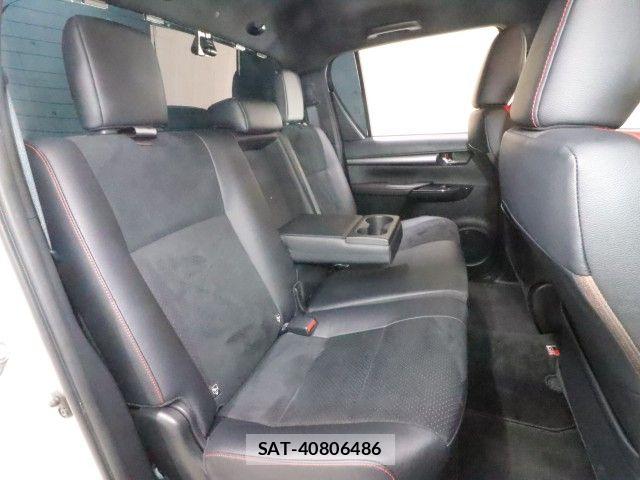 Toyota HILUX 2023-03 7979462-5