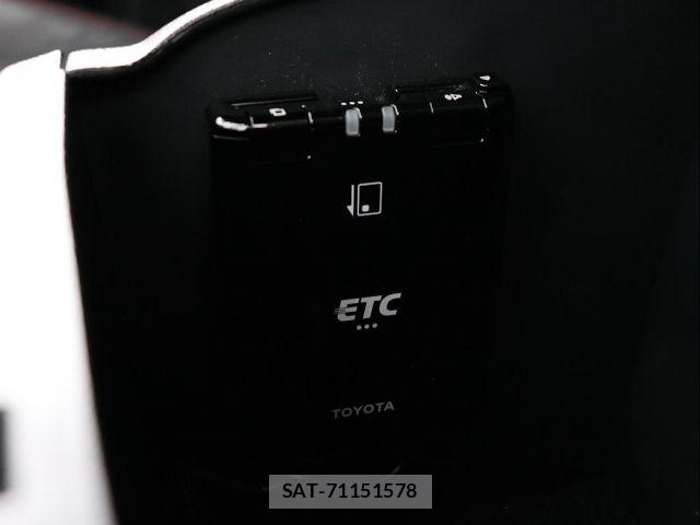 Toyota HILUX 2022-01 7979460-18
