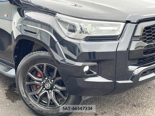 Toyota HILUX 2022-03 7979463-11