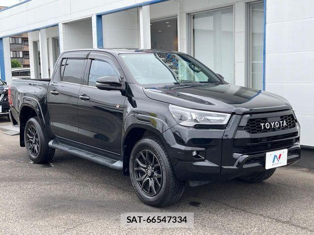 Toyota HILUX 2022-03 7979463-15