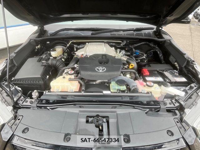 Toyota HILUX 2022-03 7979463-17