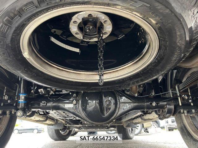 Toyota HILUX 2022-03 7979463-18