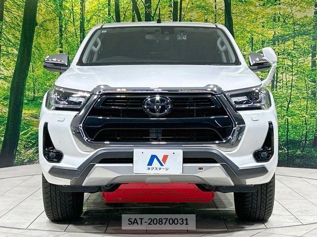 Toyota HILUX 2022-08 7979464-13