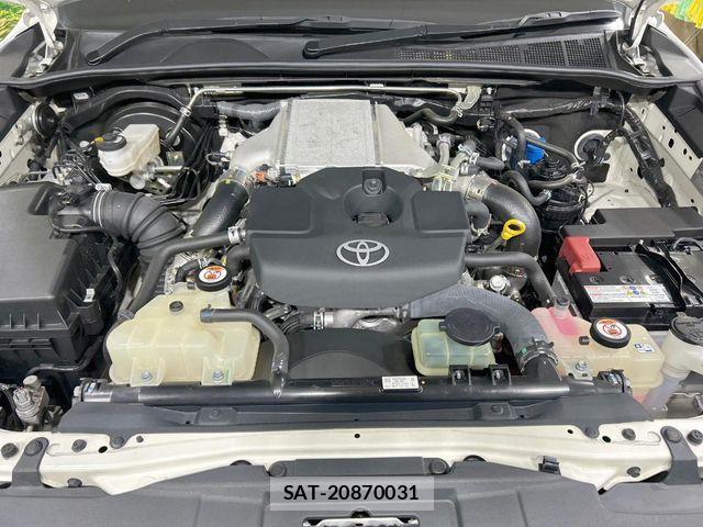 Toyota HILUX 2022-08 7979464-17