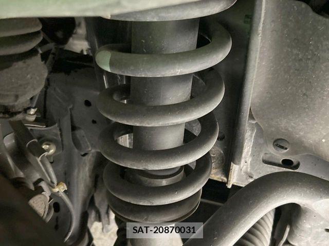 Toyota HILUX 2022-08 7979464-19