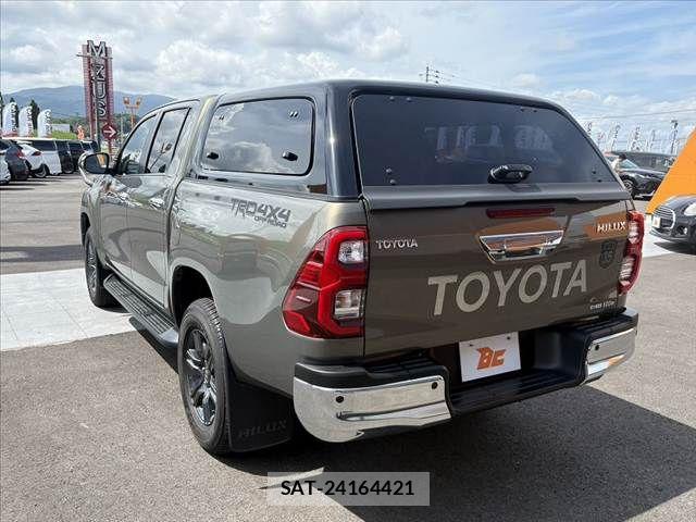 Toyota HILUX 2021-07 8035967-14