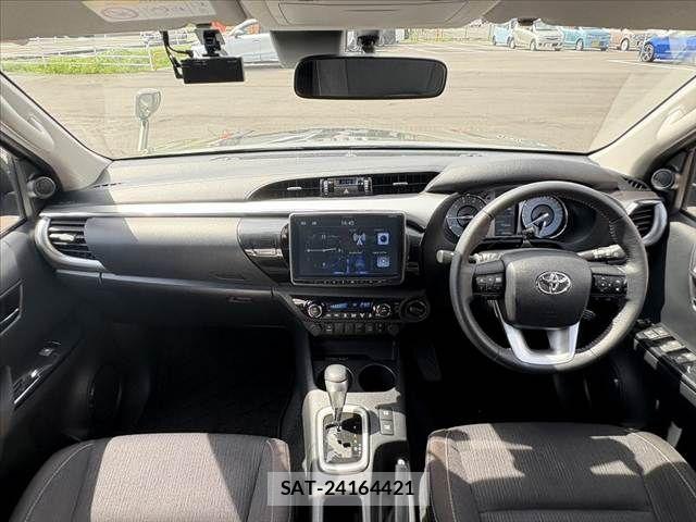 Toyota HILUX 2021-07 8035967-1