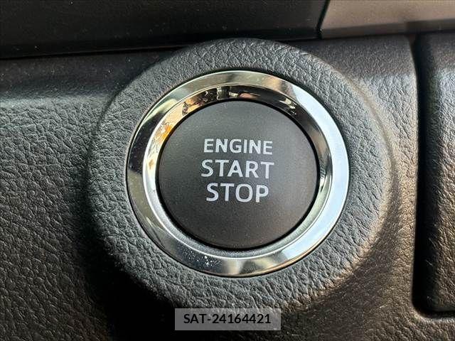 Toyota HILUX 2021-07 8035967-21