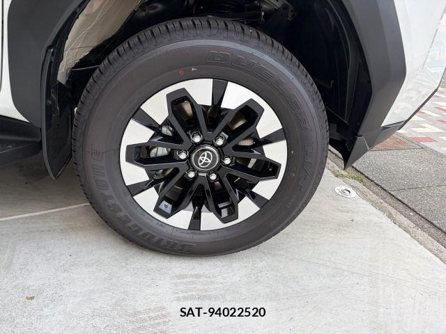 Toyota HILUX 2026-07 8074001-9