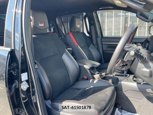 Toyota HILUX 2022-10 8074003-10
