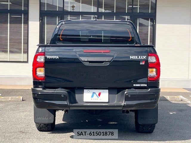 Toyota HILUX 2022-10 8074003-16