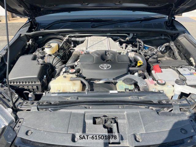 Toyota HILUX 2022-10 8074003-17