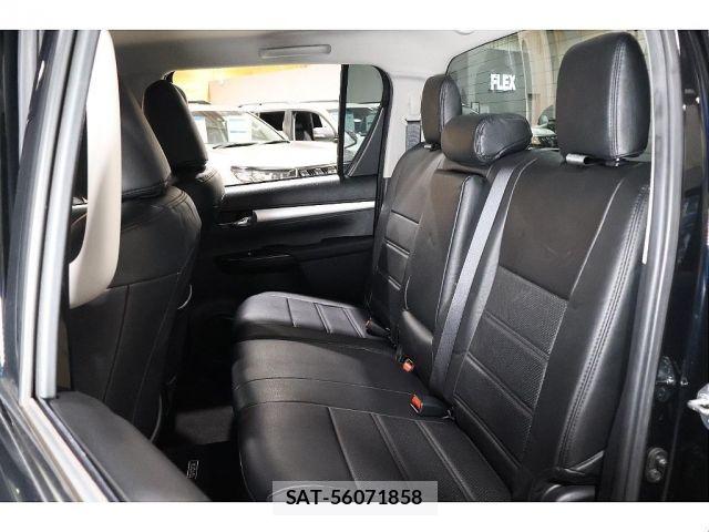 Toyota HILUX 2022-01 8099591-16