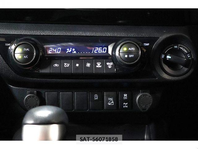 Toyota HILUX 2022-01 8099591-7