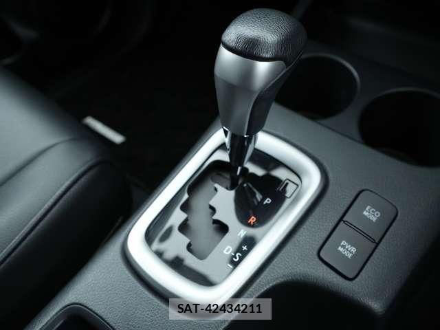 Toyota HILUX 2019-11 8099598-10