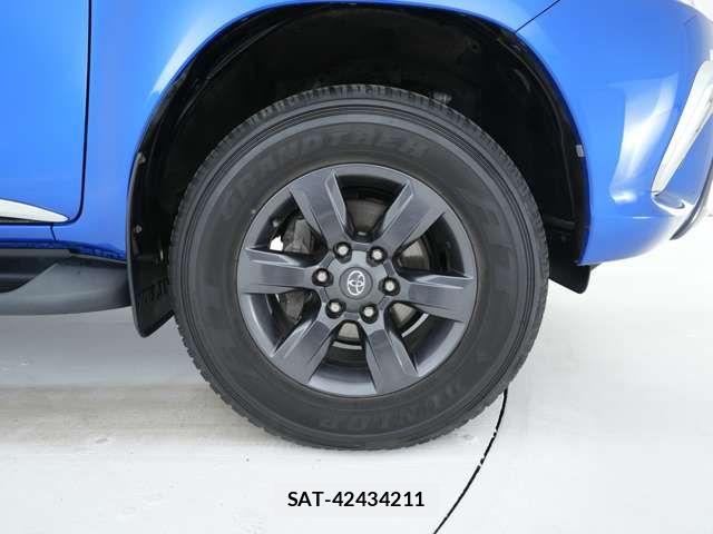 Toyota HILUX 2019-11 8099598-19