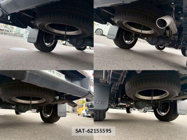 Toyota HILUX 2023-05 8099595-12