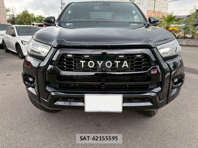 Toyota HILUX 2023-05 8099595-13