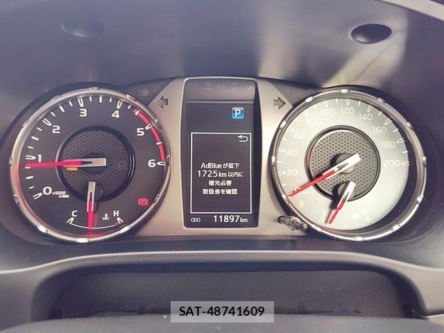 Toyota HILUX 2024-08 8099593-22
