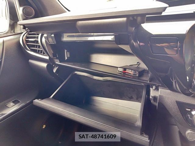 Toyota HILUX 2024-08 8099593-26