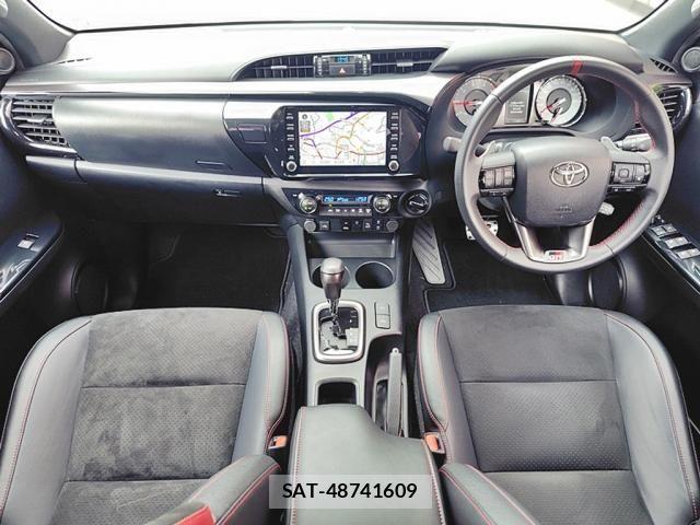 Toyota HILUX 2024-08 8099593-6