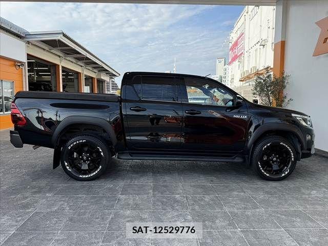 Toyota HILUX 2019-05 8099596-11