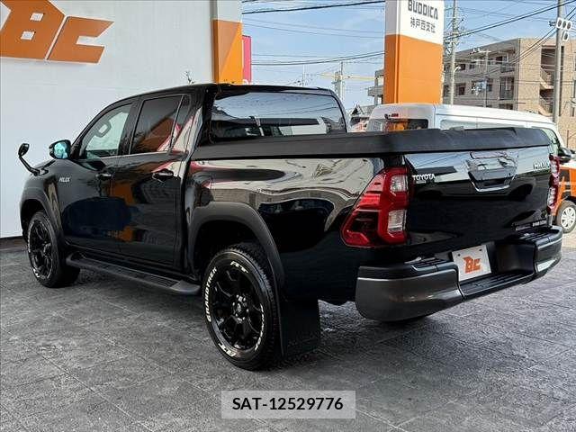 Toyota HILUX 2019-05 8099596-12