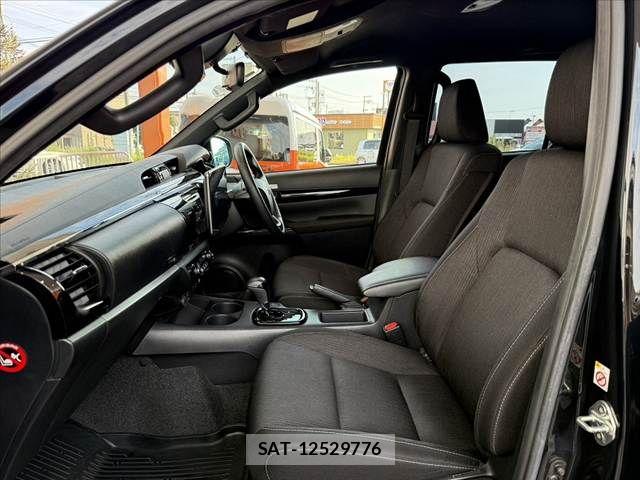 Toyota HILUX 2019-05 8099596-16