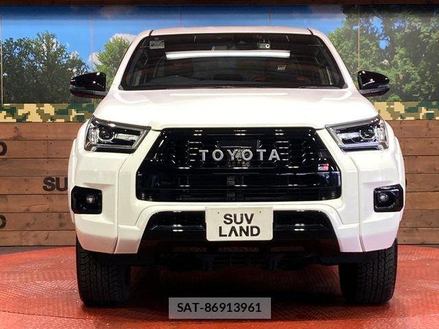 Toyota HILUX 2023-02 8099594-13