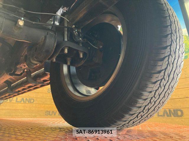 Toyota HILUX 2023-02 8099594-19