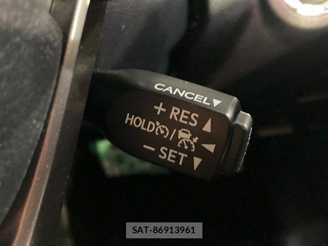 Toyota HILUX 2023-02 8099594-4
