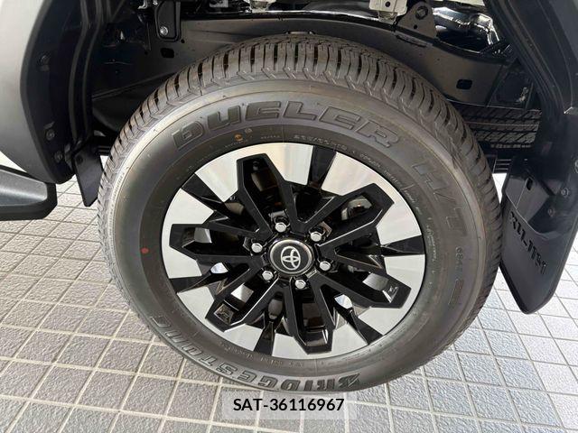 Toyota HILUX 2026-07 8099589-9