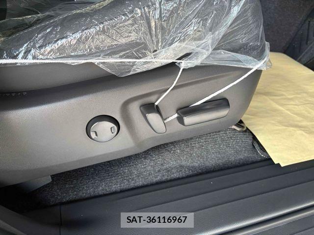 Toyota HILUX 2026-07 8099589-12