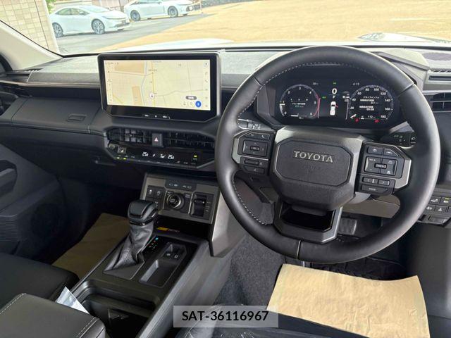 Toyota HILUX 2026-07 8099589-13