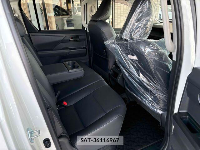 Toyota HILUX 2026-07 8099589-19