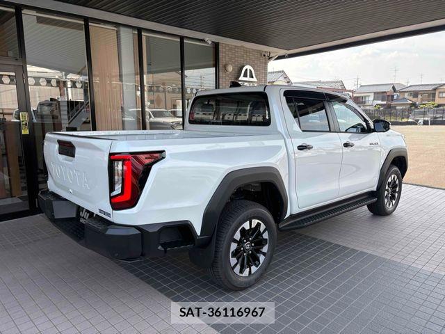 Toyota HILUX 2026-07 8099589-5