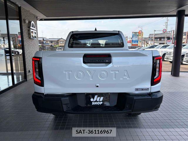 Toyota HILUX 2026-07 8099589-6