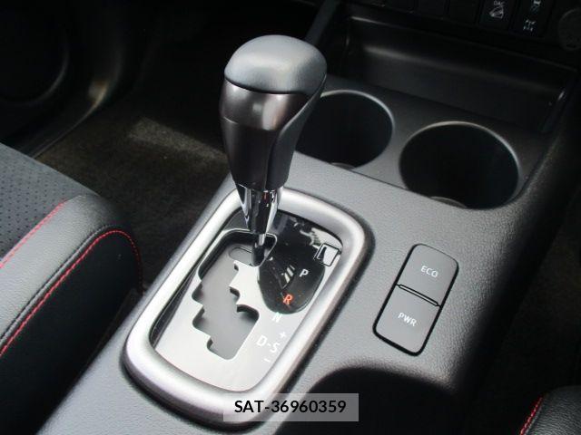 Toyota HILUX 2023-08 8099592-8