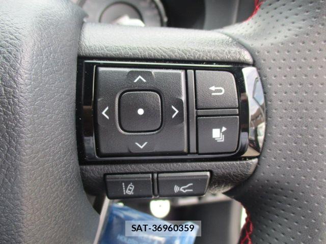 Toyota HILUX 2023-08 8099592-10