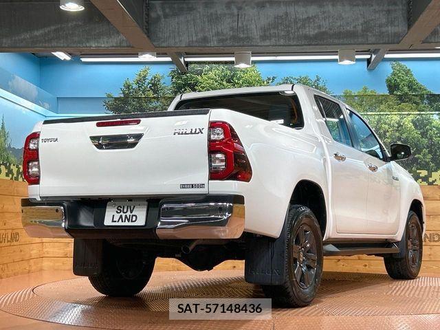 Toyota HILUX 2023-02 8099597-16