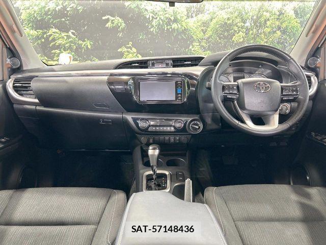 Toyota HILUX 2023-02 8099597-1