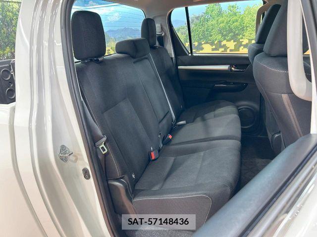 Toyota HILUX 2023-02 8099597-8