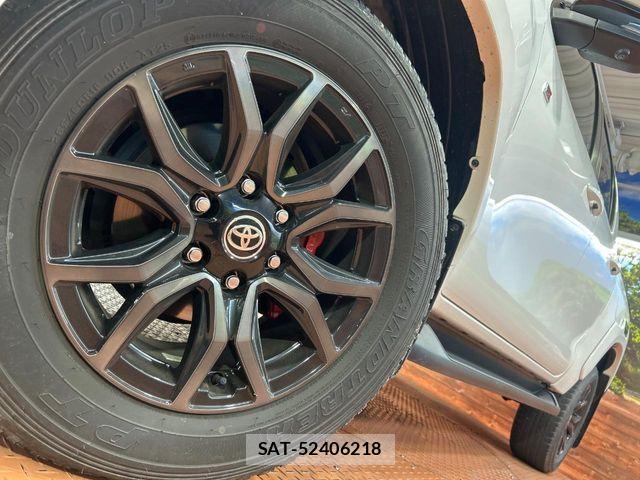 Toyota HILUX 2023-08 8130503-9